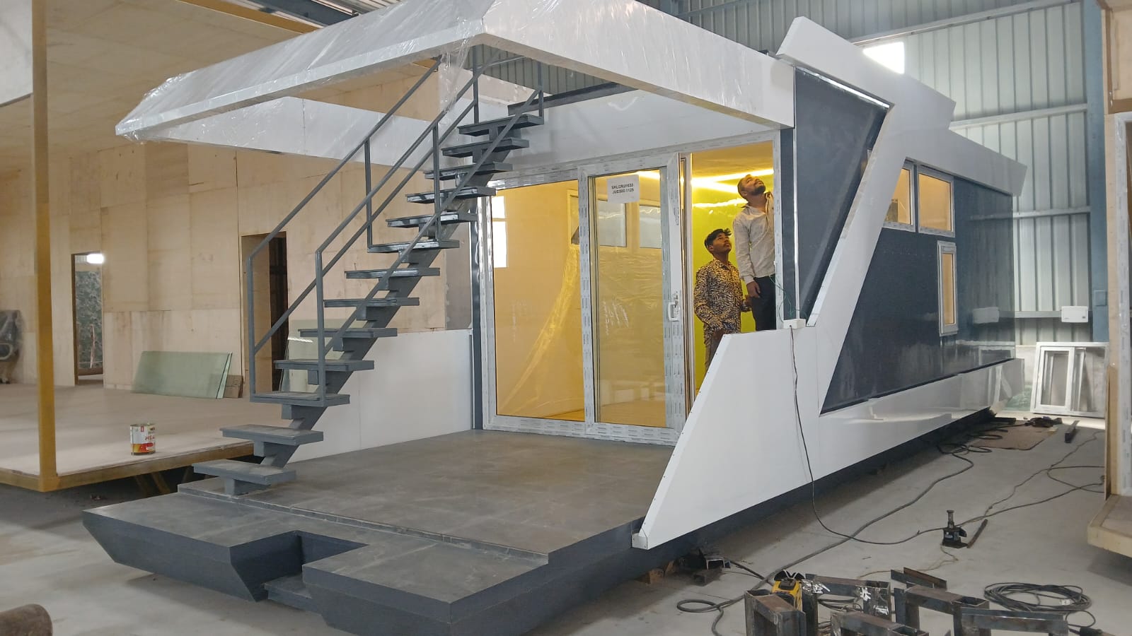Capsule Home